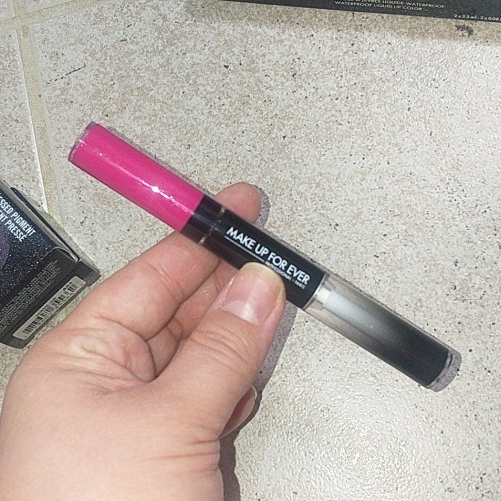 MAKE UP FOR EVER Aqua Rouge
